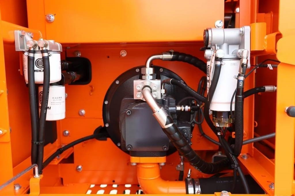 Lonking LG 6135 G4 100% Brand New Machine - Pásové rýpadlo: obrázek 2 Lonking LG 6135 G4 100% Brand New Machine - Pásové rýpadlo: obrázek 2