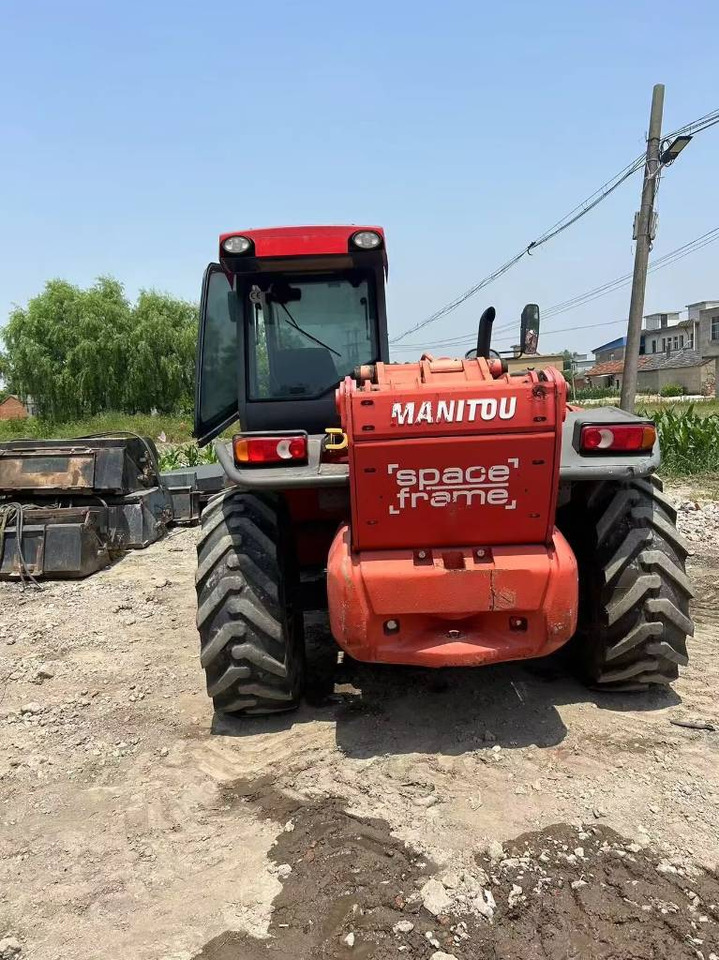 Manitou MT 1740 SL T - Smykový nakladač: obrázek 3 Manitou MT 1740 SL T - Smykový nakladač: obrázek 3