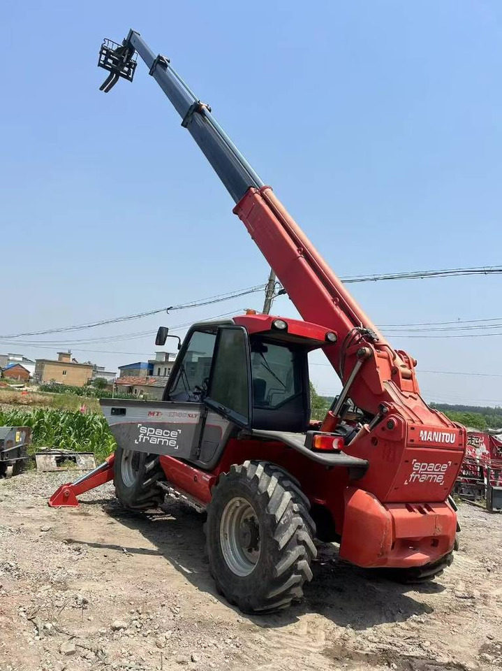 Manitou MT 1740 SL T - Smykový nakladač: obrázek 1 Manitou MT 1740 SL T - Smykový nakladač: obrázek 1