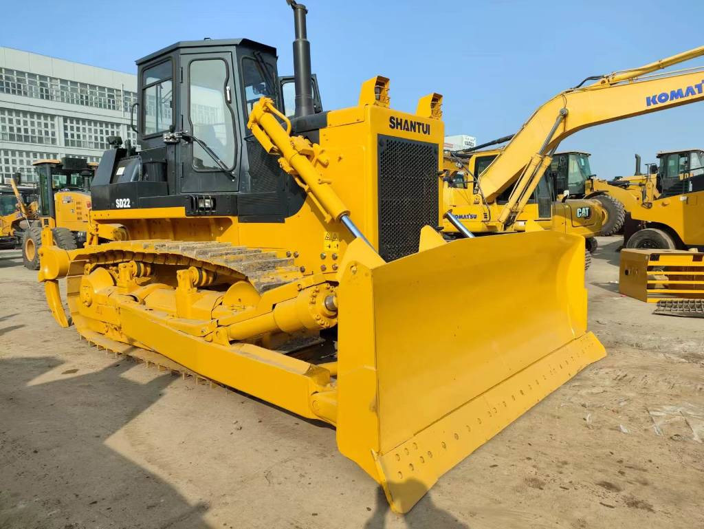 Buldozer Shantui SD 22: obrázek 1