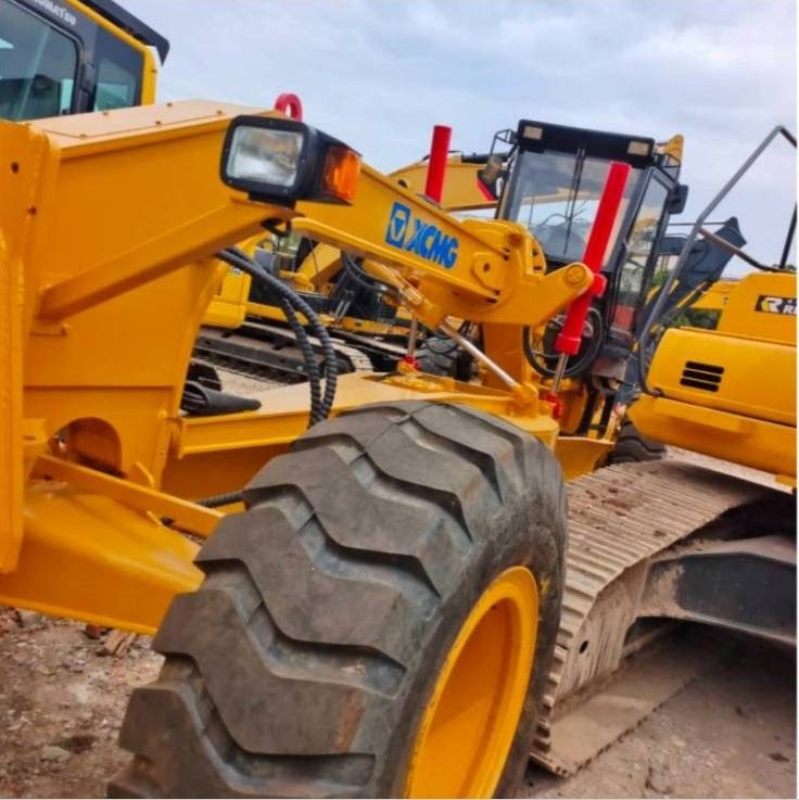 XCMG GR 215 - Grejdr: obrázek 4 XCMG GR 215 - Grejdr: obrázek 4