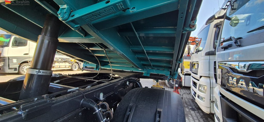 ANDERE Meiller 18t Aufbau sehr sauber Aufbau komplett - Sklápěcí nástavba: obrázek 5 ANDERE Meiller 18t Aufbau sehr sauber Aufbau komplett - Sklápěcí nástavba: obrázek 5