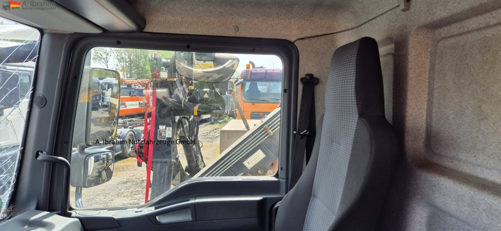 MAN TGL 8.150 4X2 BL Unfallschaden bedingt fahrbereit, Motor ok - Dodávka: obrázek 3 MAN TGL 8.150 4X2 BL Unfallschaden bedingt fahrbereit, Motor ok - Dodávka: obrázek 3