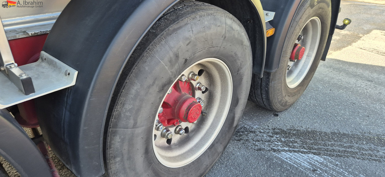 Feldbinder EUT 40.3 Liftachse, Scheibenbremse 2 Kammern, Top Zustand - Silo cisterna: obrázek 5 Feldbinder EUT 40.3 Liftachse, Scheibenbremse 2 Kammern, Top Zustand - Silo cisterna: obrázek 5