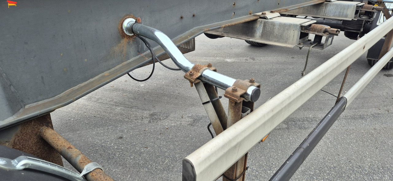 Hueffermann HSA 1870 mit Schlitten Zustand normal - Hákový/ Ramenový nosič přívěs: obrázek 4 Hueffermann HSA 1870 mit Schlitten Zustand normal - Hákový/ Ramenový nosič přívěs: obrázek 4