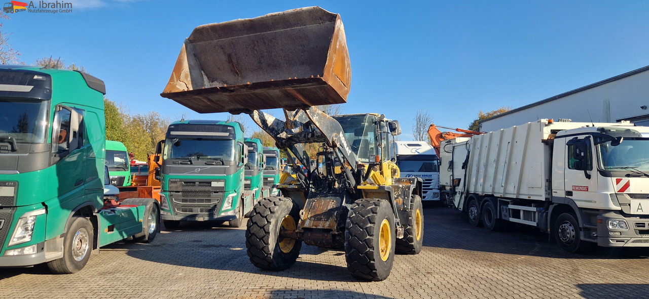 Komatsu WA 200 technisch ok. technische Wartung beim Komatsu Service leasing Komatsu WA 200 technisch ok. technische Wartung beim Komatsu Service: obrázek 8