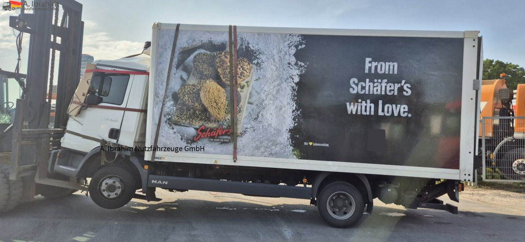 MAN TGL 8.160 4x2 Brotkoffer mit Kühlfach nicht fahrbereit ! nicht rollfähig - Chladící dodávka: obrázek 1 MAN TGL 8.160 4x2 Brotkoffer mit Kühlfach nicht fahrbereit ! nicht rollfähig - Chladící dodávka: obrázek 1
