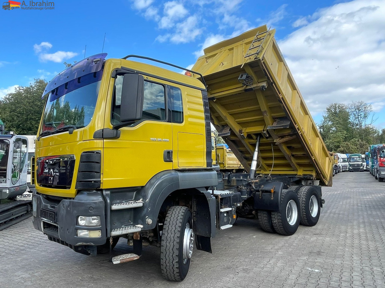 MAN TGS 26.480 Meiller 3 Seiten | 6x4 | Schalter | 3 Pedals | deutsches Fahrzeug - Sklápěč: obrázek 1 MAN TGS 26.480 Meiller 3 Seiten | 6x4 | Schalter | 3 Pedals | deutsches Fahrzeug - Sklápěč: obrázek 1