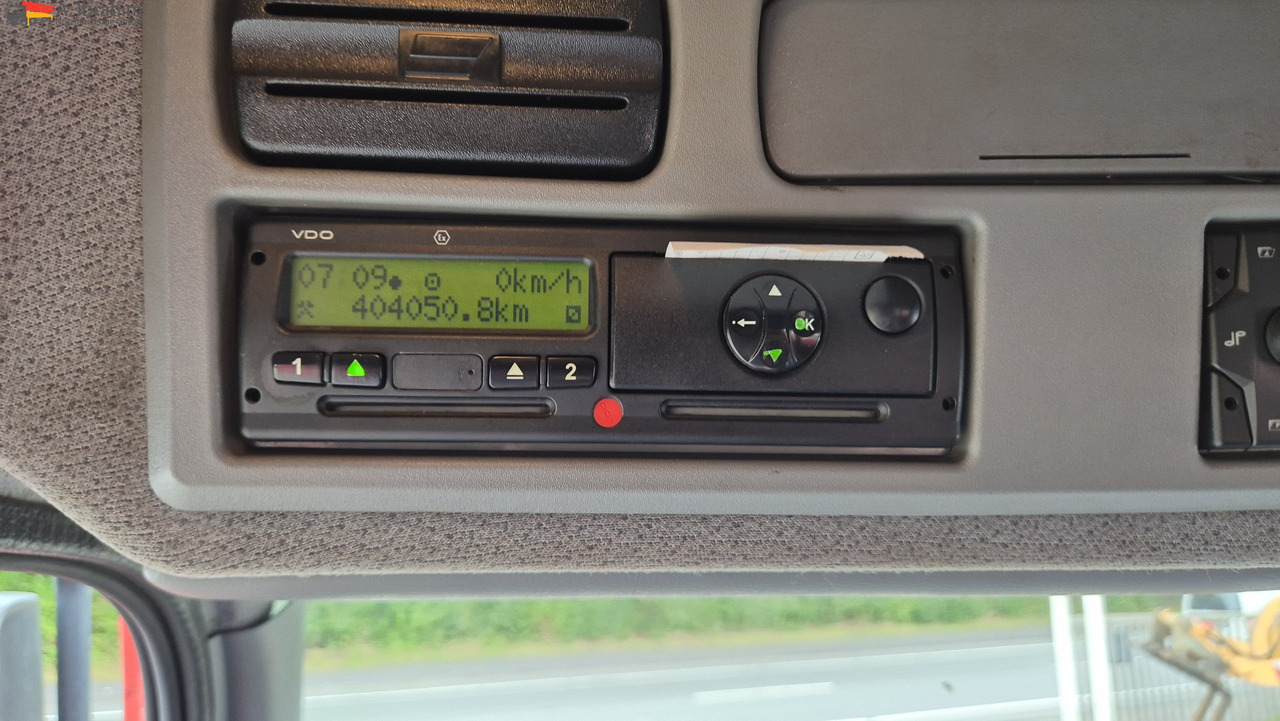 Mercedes-Benz 1833 HIAB Kran, Funk FB Scheckheft gepflegt bei Mercedes - Nákladní automobil valníkový/ Plošinový, Auto s hydraulickou rukou: obrázek 2 Mercedes-Benz 1833 HIAB Kran, Funk FB Scheckheft gepflegt bei Mercedes - Nákladní automobil valníkový/ Plošinový, Auto s hydraulickou rukou: obrázek 2