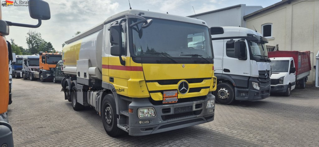 Cisternové vozidlo Mercedes-Benz 2536 L 3 Kammer 19500 L Oben Unten Befüllung: obrázek 9