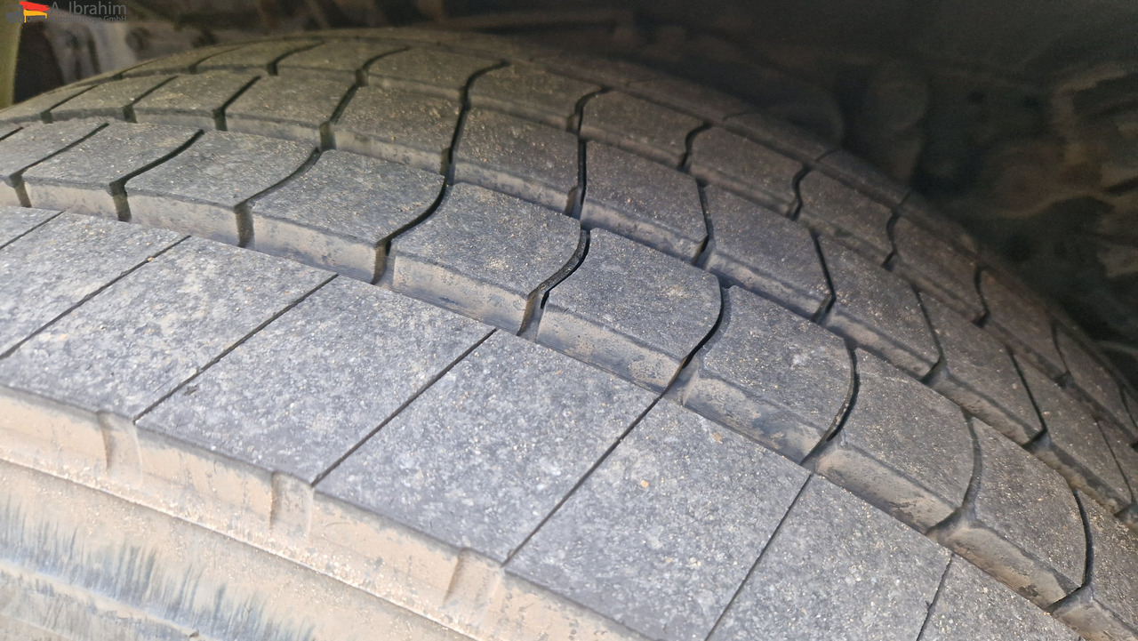 Mercedes-Benz 2541L Baustoff mit HIAB 122, Palettengabel Lift-Lenkachse, mp3 - Auto s hydraulickou rukou, Nákladní automobil valníkový/ Plošinový: obrázek 2 Mercedes-Benz 2541L Baustoff mit HIAB 122, Palettengabel Lift-Lenkachse, mp3 - Auto s hydraulickou rukou, Nákladní automobil valníkový/ Plošinový: obrázek 2