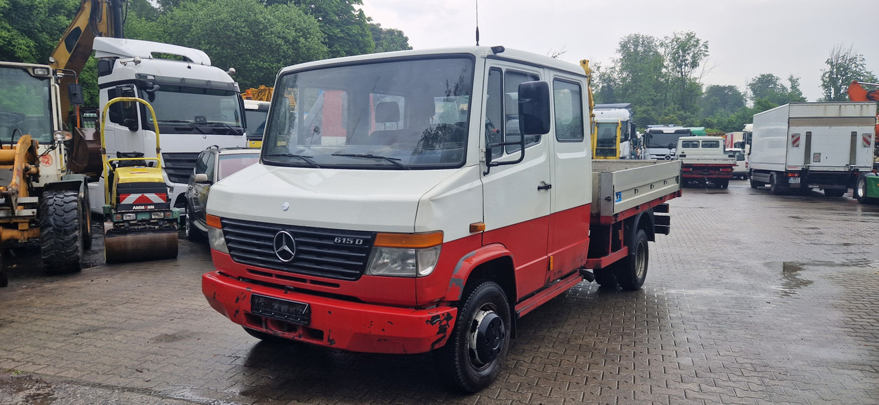 Mercedes-Benz 615D Doka Pritsche, Zustand gut - Dodávka valník, Dodávka s dvojitou kabinou: obrázek 5 Mercedes-Benz 615D Doka Pritsche, Zustand gut - Dodávka valník, Dodávka s dvojitou kabinou: obrázek 5