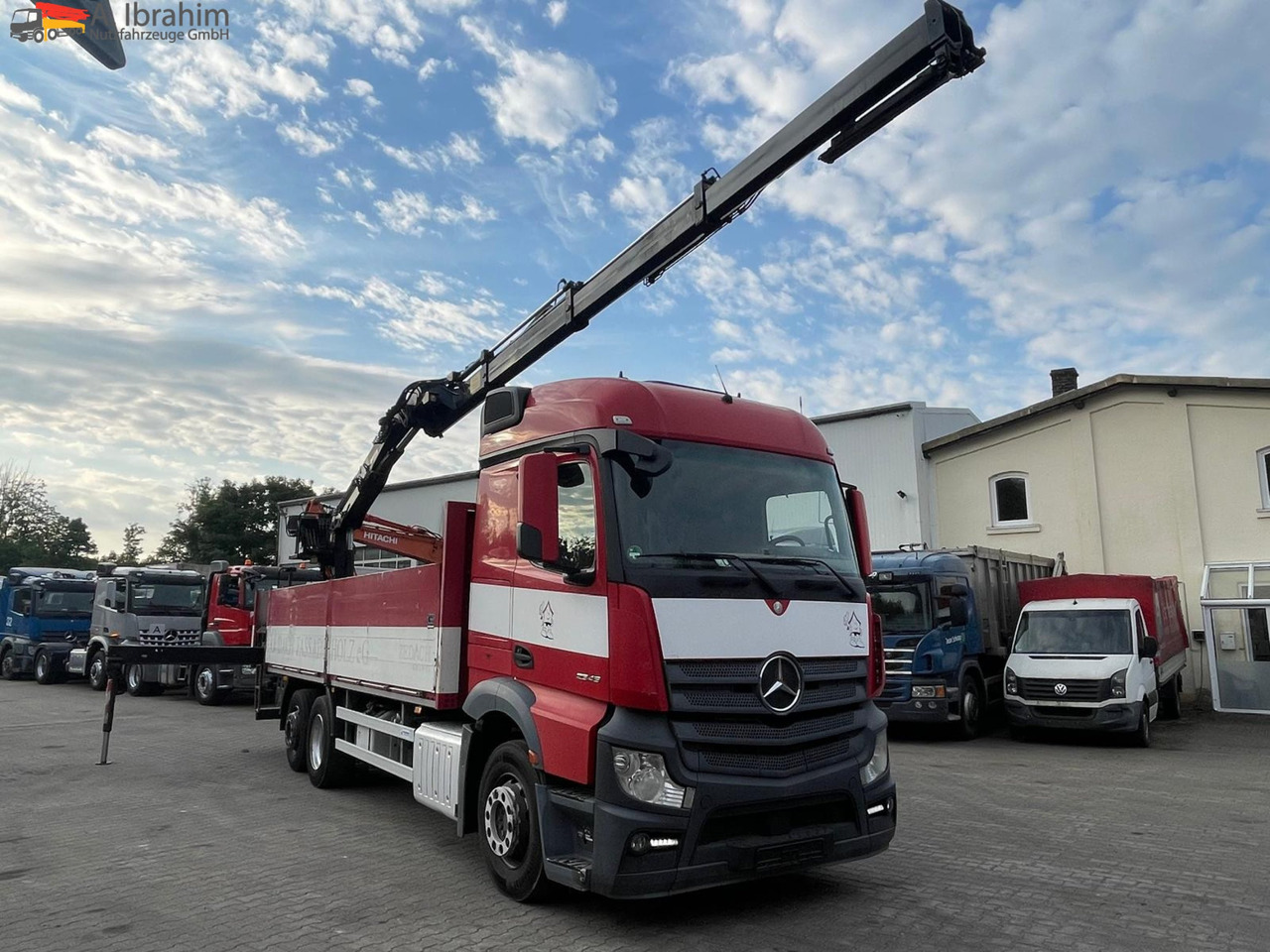 Mercedes-Benz Actros 2545 6x2 Pritsche Kran HIAB 166 - Nákladní automobil valníkový/ Plošinový, Auto s hydraulickou rukou: obrázek 1 Mercedes-Benz Actros 2545 6x2 Pritsche Kran HIAB 166 - Nákladní automobil valníkový/ Plošinový, Auto s hydraulickou rukou: obrázek 1