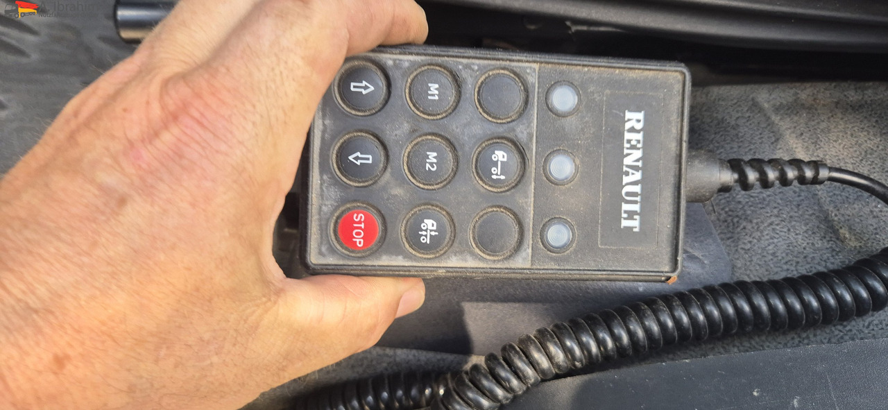 Renault Midlum 180 DCI Werkstattkoffer mit Treppe - Dodávka skřín: obrázek 2 Renault Midlum 180 DCI Werkstattkoffer mit Treppe - Dodávka skřín: obrázek 2