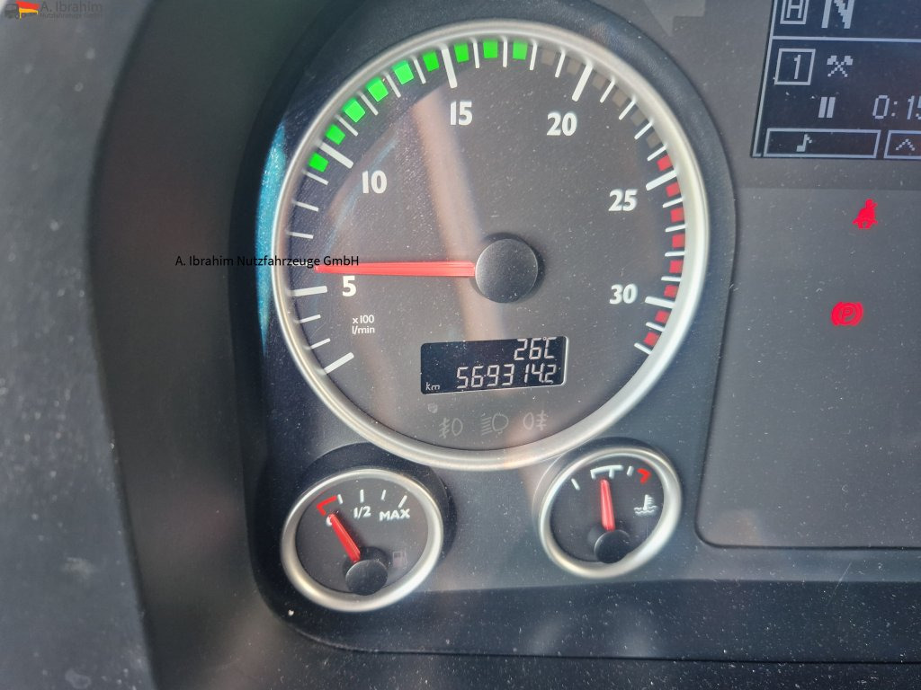 MAN TGS 18.400 PTO für Kompressor 3x vorhanden, sehr sauber, - Tahač: obrázek 5 MAN TGS 18.400 PTO für Kompressor 3x vorhanden, sehr sauber, - Tahač: obrázek 5