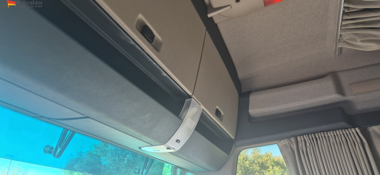 MAN TGX 18.500 Retarder | Standklima | XXL | 2x Tank | LED | deutsches Fahrzeug - Tahač: obrázek 5 MAN TGX 18.500 Retarder | Standklima | XXL | 2x Tank | LED | deutsches Fahrzeug - Tahač: obrázek 5