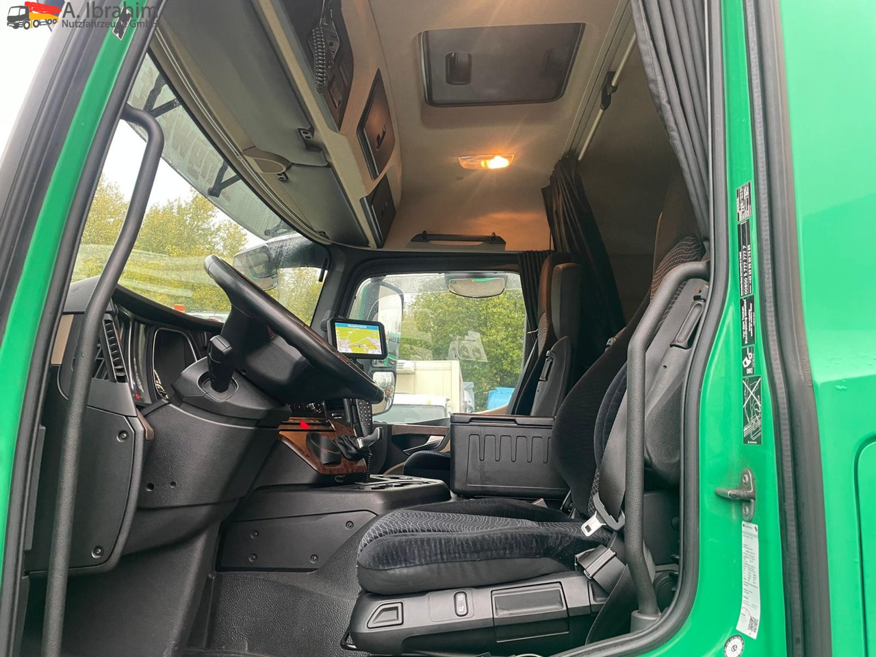 Mercedes-Benz 1836 Spoiler, Vollservice, Topzustand | Navigationsystem | Originalkilometer - Tahač: obrázek 4 Mercedes-Benz 1836 Spoiler, Vollservice, Topzustand | Navigationsystem | Originalkilometer - Tahač: obrázek 4