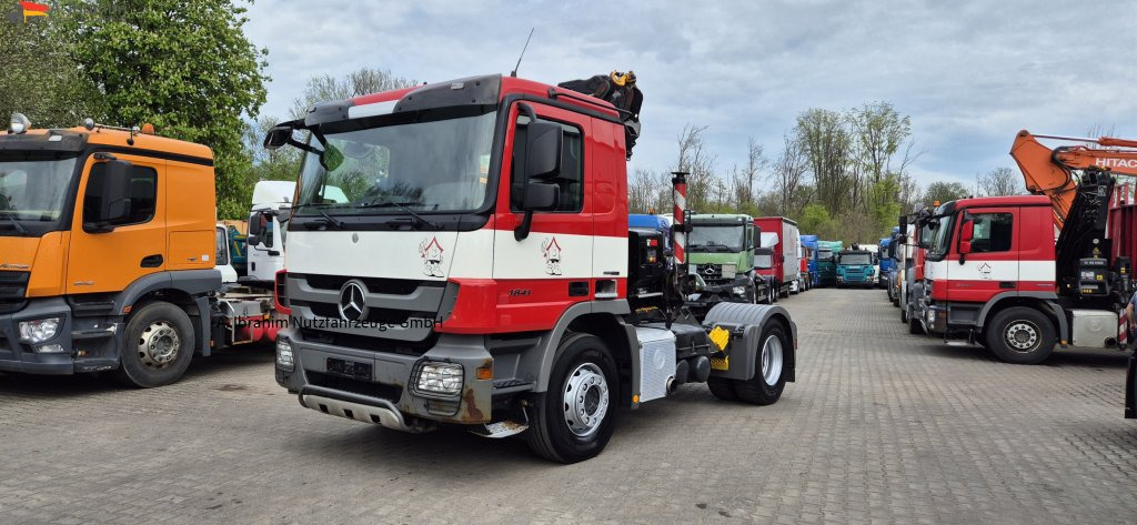Mercedes-Benz 1841 Kran HIAB 166Bj. 2016 Funk FB - Tahač: obrázek 1 Mercedes-Benz 1841 Kran HIAB 166Bj. 2016 Funk FB - Tahač: obrázek 1