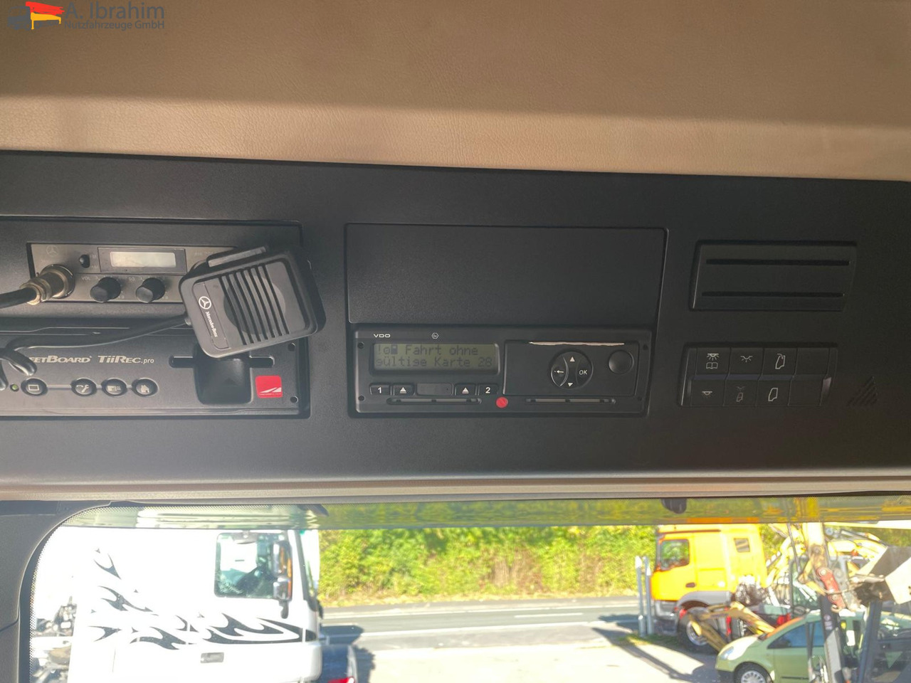 Mercedes-Benz 1842 LS Retarder Klima, Zustand gut, fehlerfrei deutsches Fahrzeug - Tahač: obrázek 3 Mercedes-Benz 1842 LS Retarder Klima, Zustand gut, fehlerfrei deutsches Fahrzeug - Tahač: obrázek 3