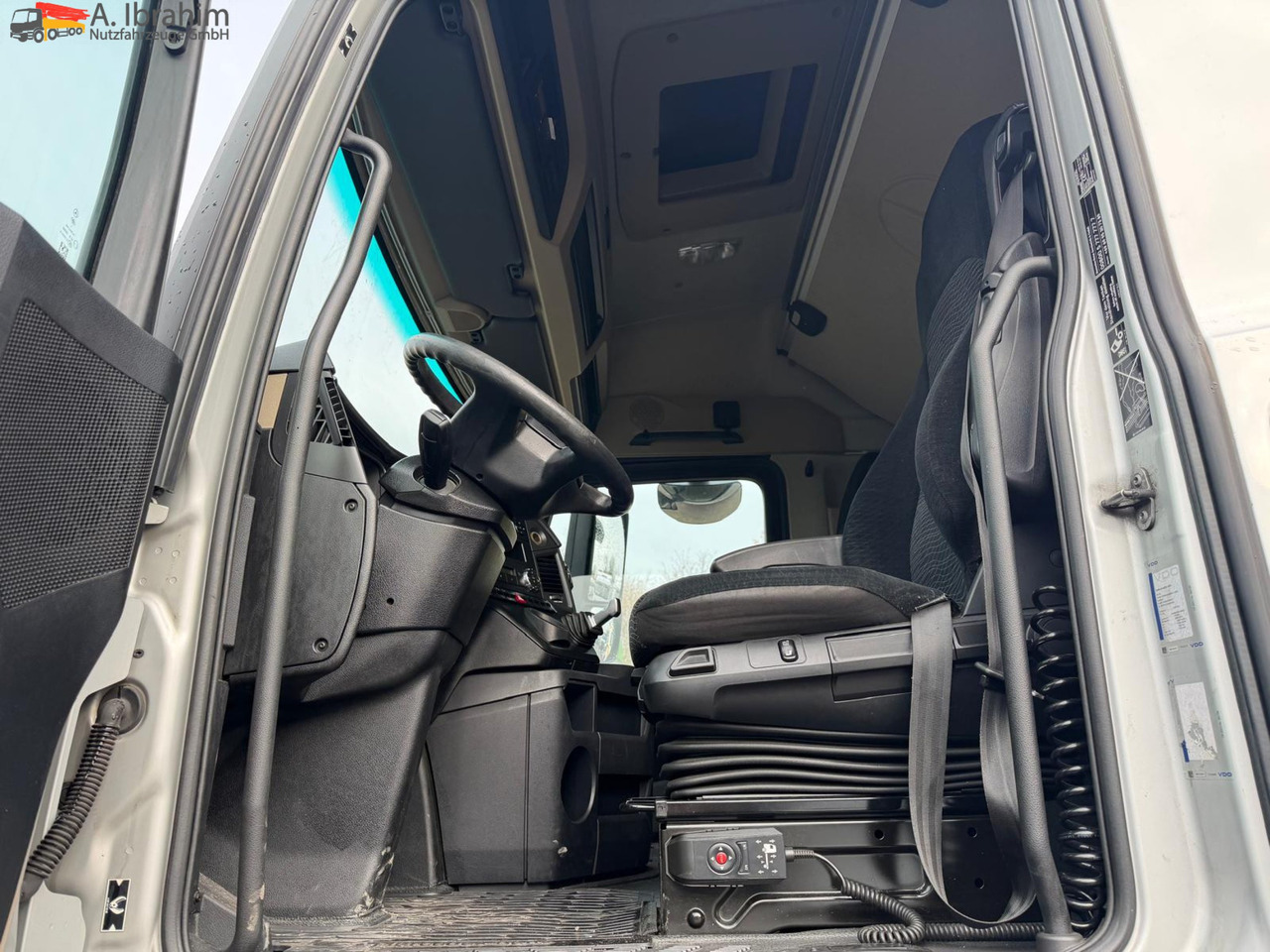 Mercedes-Benz 1842LS Retarder | 4x2 | Klima | Mega - Tahač: obrázek 5 Mercedes-Benz 1842LS Retarder | 4x2 | Klima | Mega - Tahač: obrázek 5