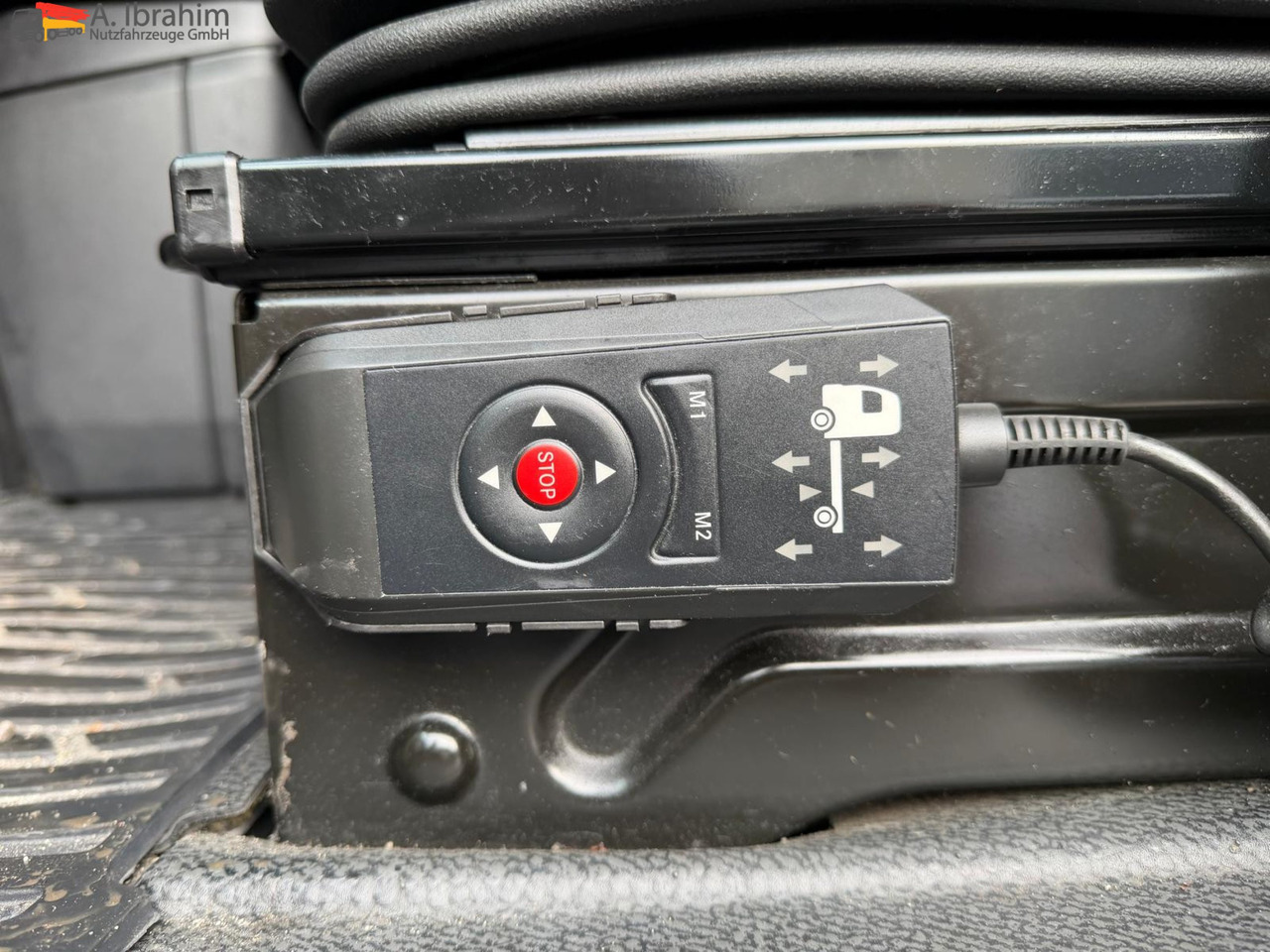 Mercedes-Benz 1842LS Retarder | 4x2 | Klima | Mega - Tahač: obrázek 4 Mercedes-Benz 1842LS Retarder | 4x2 | Klima | Mega - Tahač: obrázek 4