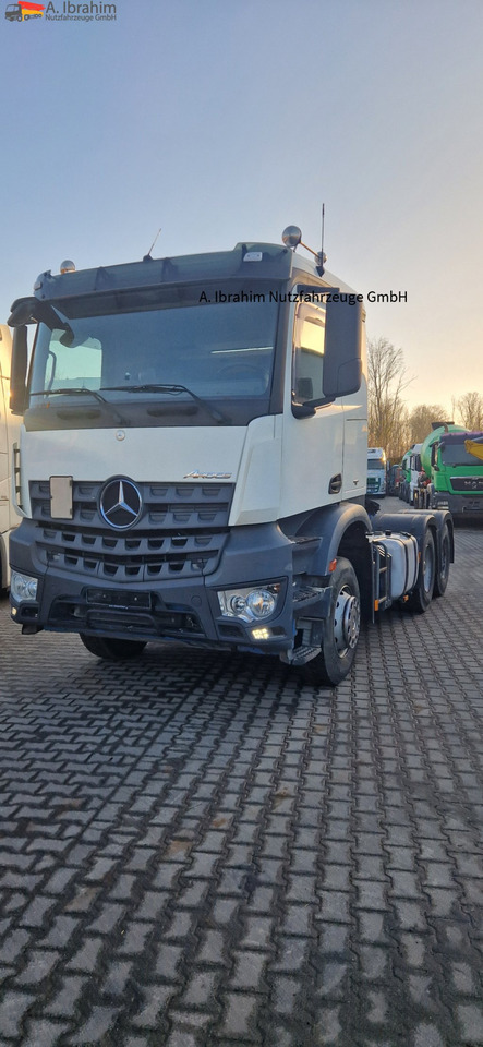Mercedes-Benz 2643 6x4, Blatt Luft, scheckheft Mercedes - Tahač: obrázek 1 Mercedes-Benz 2643 6x4, Blatt Luft, scheckheft Mercedes - Tahač: obrázek 1