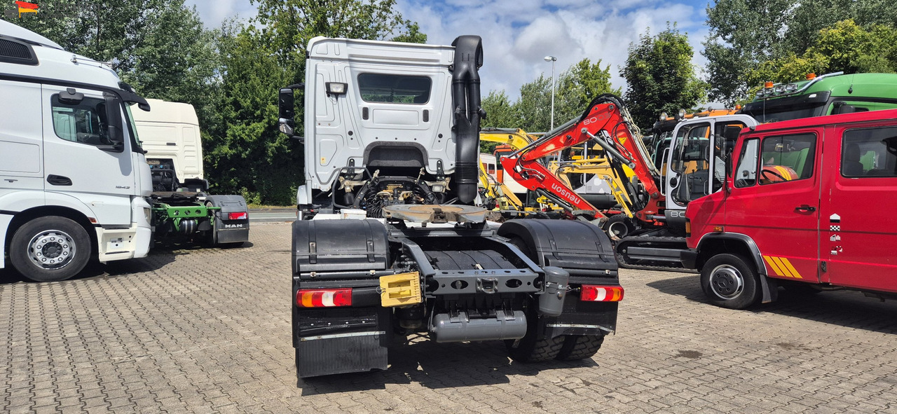Tahač Mercedes-Benz DB 1842H 4x4 Hydrodrive Scheckheft bei Mercedes: obrázek 11 Tahač Mercedes-Benz DB 1842H 4x4 Hydrodrive Scheckheft bei Mercedes: obrázek 11