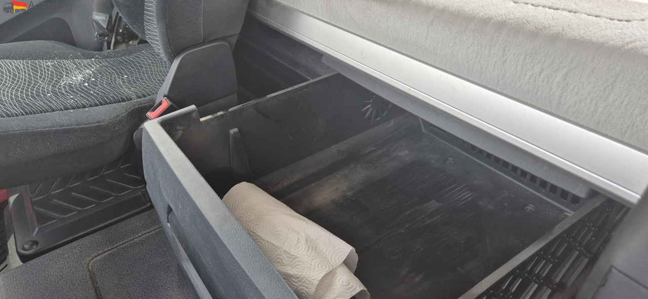 Mercedes-Benz DB 1842H 4x4 Hydrodrive Scheckheft bei Mercedes - Tahač: obrázek 3 Mercedes-Benz DB 1842H 4x4 Hydrodrive Scheckheft bei Mercedes - Tahač: obrázek 3