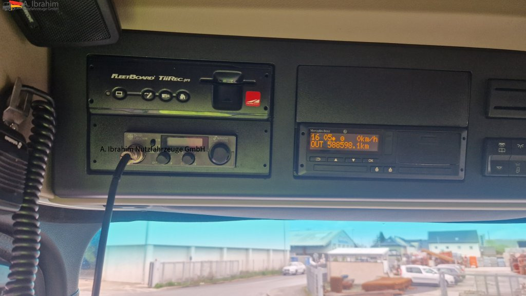 Mercedes-Benz DB 1843 Retarder Kipphydraulik Actros, sehr sauber, Alufelgen - Tahač: obrázek 3 Mercedes-Benz DB 1843 Retarder Kipphydraulik Actros, sehr sauber, Alufelgen - Tahač: obrázek 3