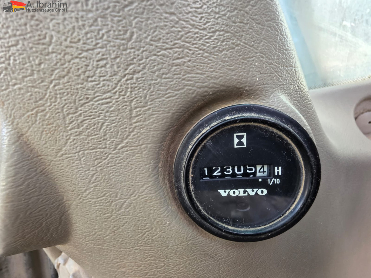 Pásové rýpadlo Volvo EC360C Schnellwechsler | Hammerhydraulik | Klima | 40t | 12305 St.: obrázek 13