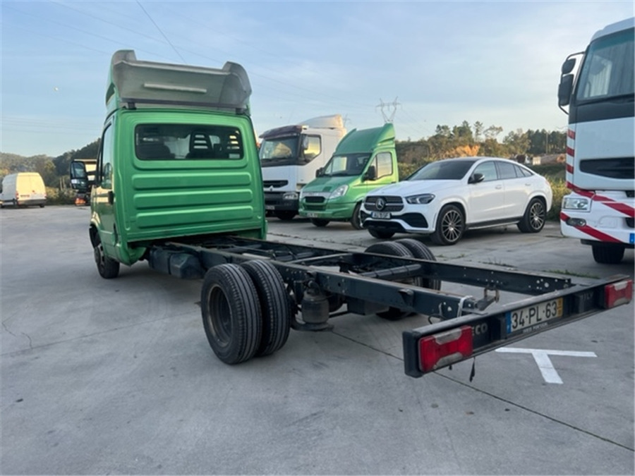 Iveco 35C17 - Dodávka: obrázek 4 Iveco 35C17 - Dodávka: obrázek 4