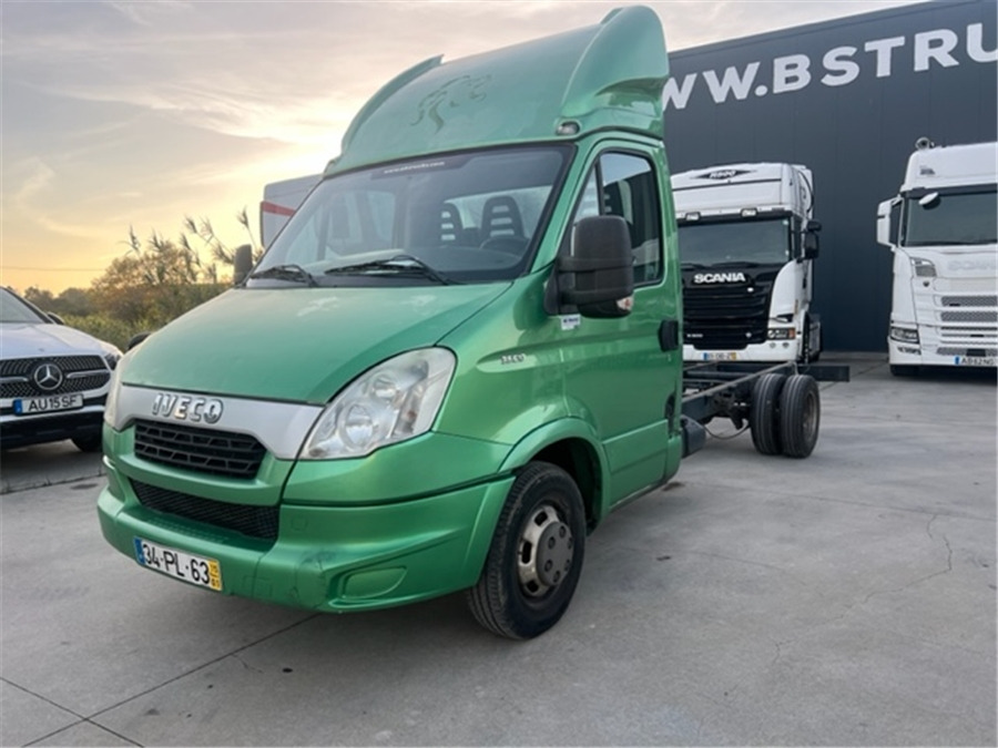 Iveco 35C17 - Dodávka: obrázek 1 Iveco 35C17 - Dodávka: obrázek 1