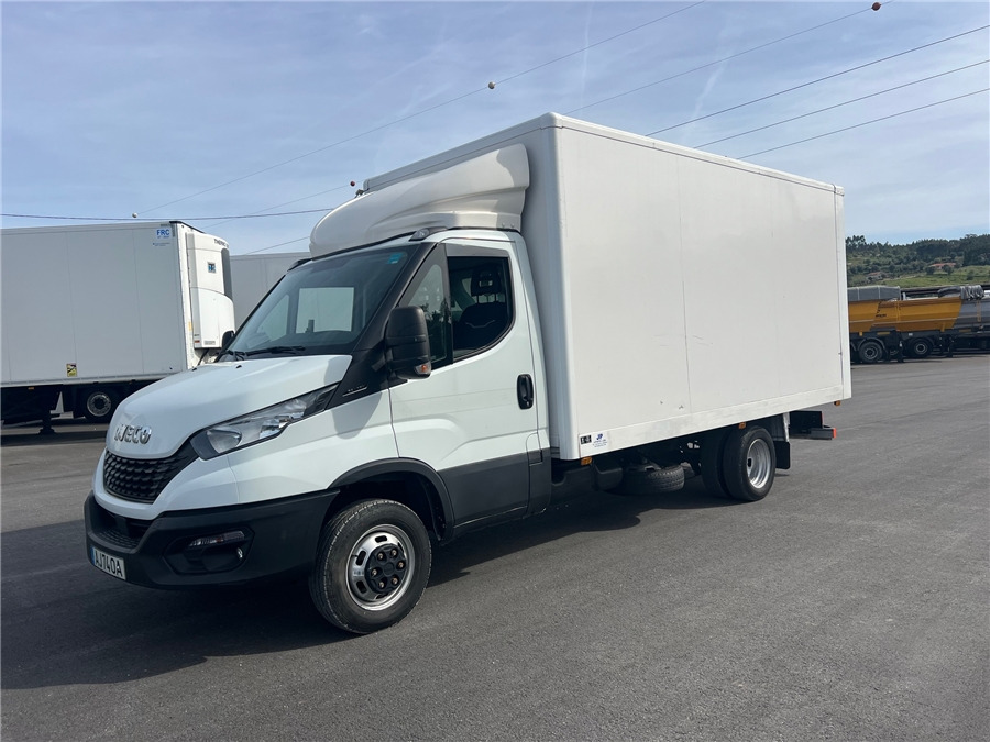 Iveco 35C16 - Dodávka skřín: obrázek 1 Iveco 35C16 - Dodávka skřín: obrázek 1