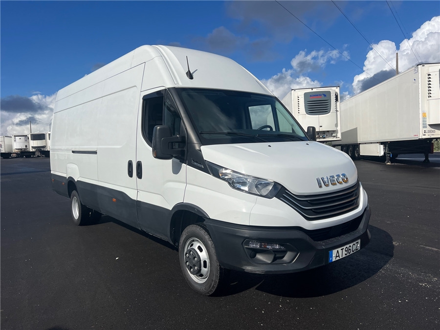 Iveco 35C16 - Furgon: obrázek 3 Iveco 35C16 - Furgon: obrázek 3