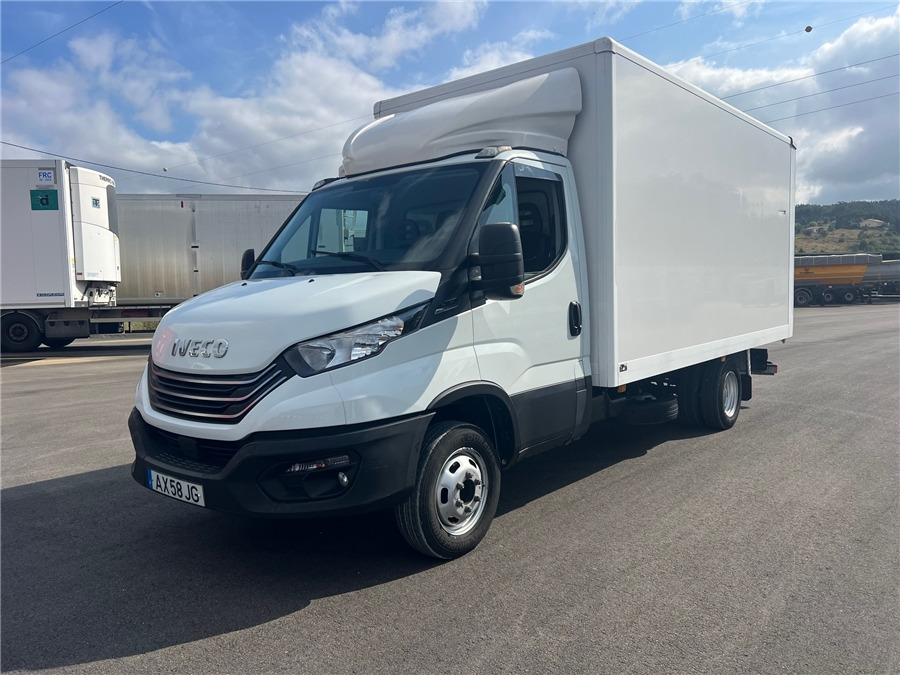 Iveco 35C16HA8 - Dodávka skřín: obrázek 1 Iveco 35C16HA8 - Dodávka skřín: obrázek 1