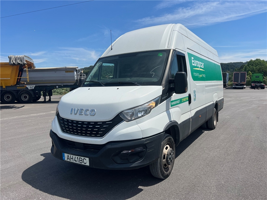 Iveco 35C16HA8V - Furgon: obrázek 1 Iveco 35C16HA8V - Furgon: obrázek 1