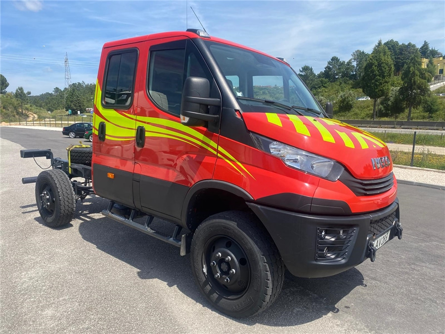 Iveco 70-S180 4X4 - Podvozek s kabinou: obrázek 2 Iveco 70-S180 4X4 - Podvozek s kabinou: obrázek 2