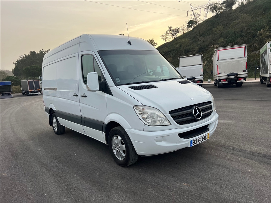 MERCEDES-BENZ SPRINTER 315CDI - Furgon: obrázek 3 MERCEDES-BENZ SPRINTER 315CDI - Furgon: obrázek 3