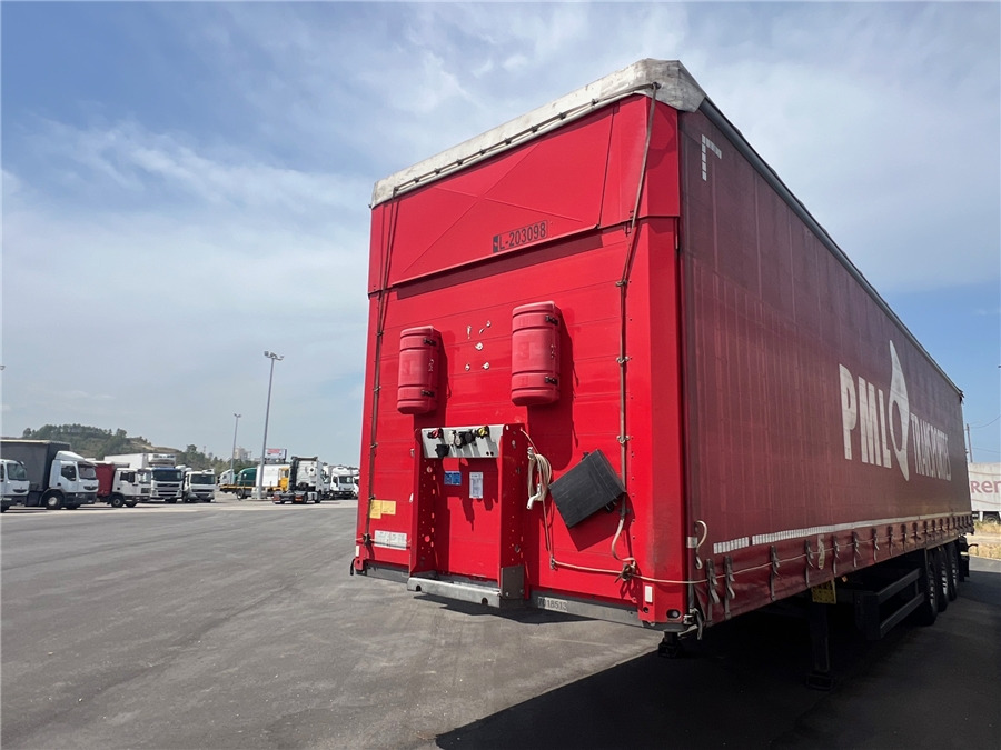 SCHMITZ CARGOBULL SCB-S3T TETO ELEVAR - Plachtový návěs: obrázek 1 SCHMITZ CARGOBULL SCB-S3T TETO ELEVAR - Plachtový návěs: obrázek 1