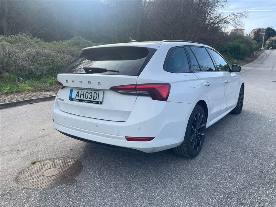 SKODA OCTAVIA - Osobní auto: obrázek 4 SKODA OCTAVIA - Osobní auto: obrázek 4