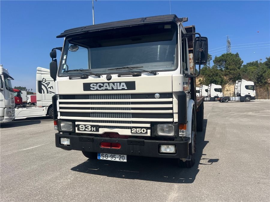 Scania 93h - Nákladní automobil valníkový/ Plošinový: obrázek 2 Scania 93h - Nákladní automobil valníkový/ Plošinový: obrázek 2