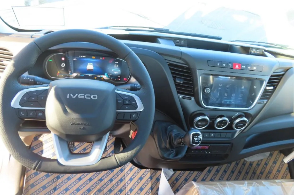 IVECO DAILY 72C18 - Dodávka: obrázek 5 IVECO DAILY 72C18 - Dodávka: obrázek 5