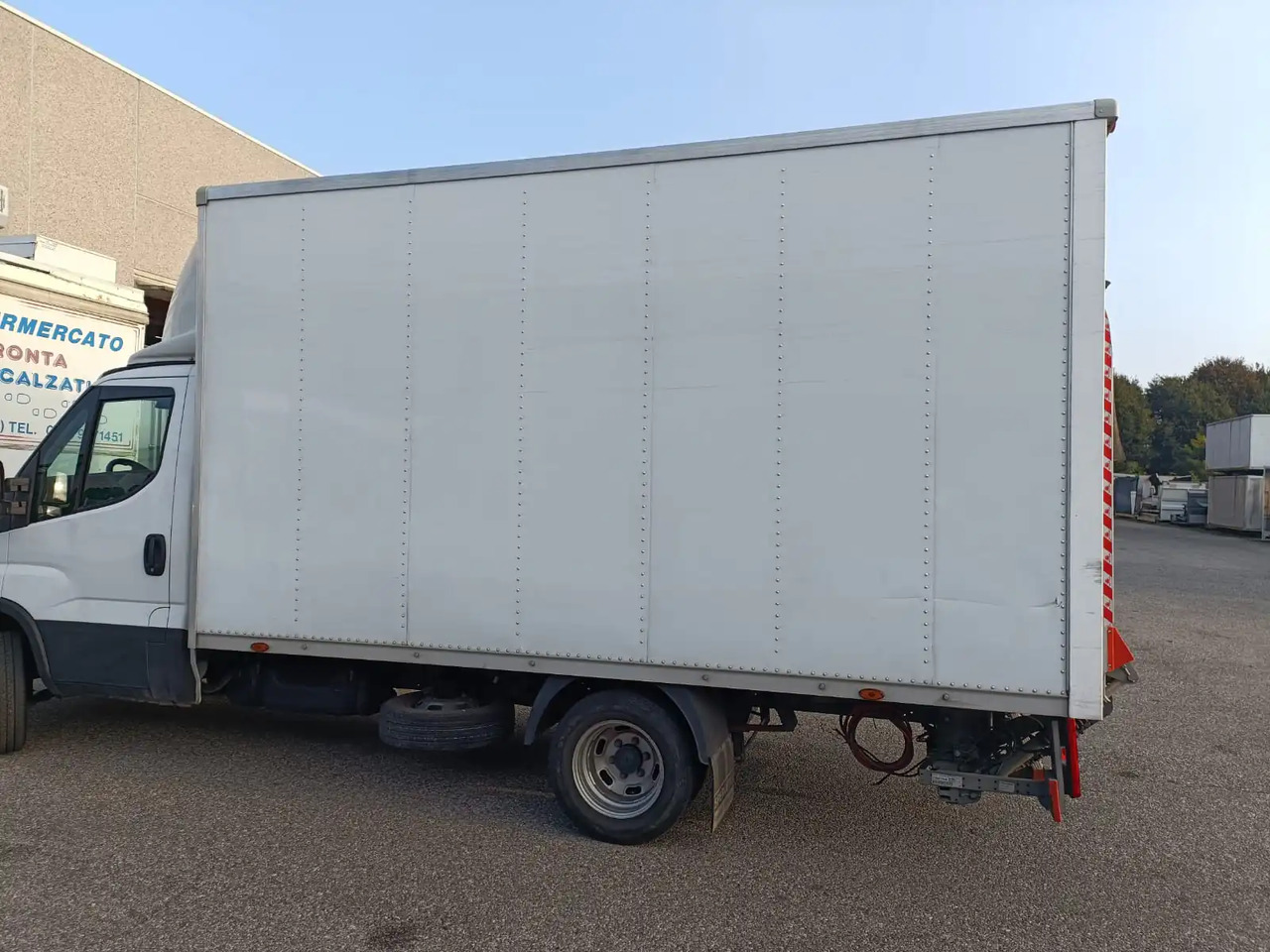 FURGONATO BOX - Skříňová nástavba: obrázek 3 FURGONATO BOX - Skříňová nástavba: obrázek 3