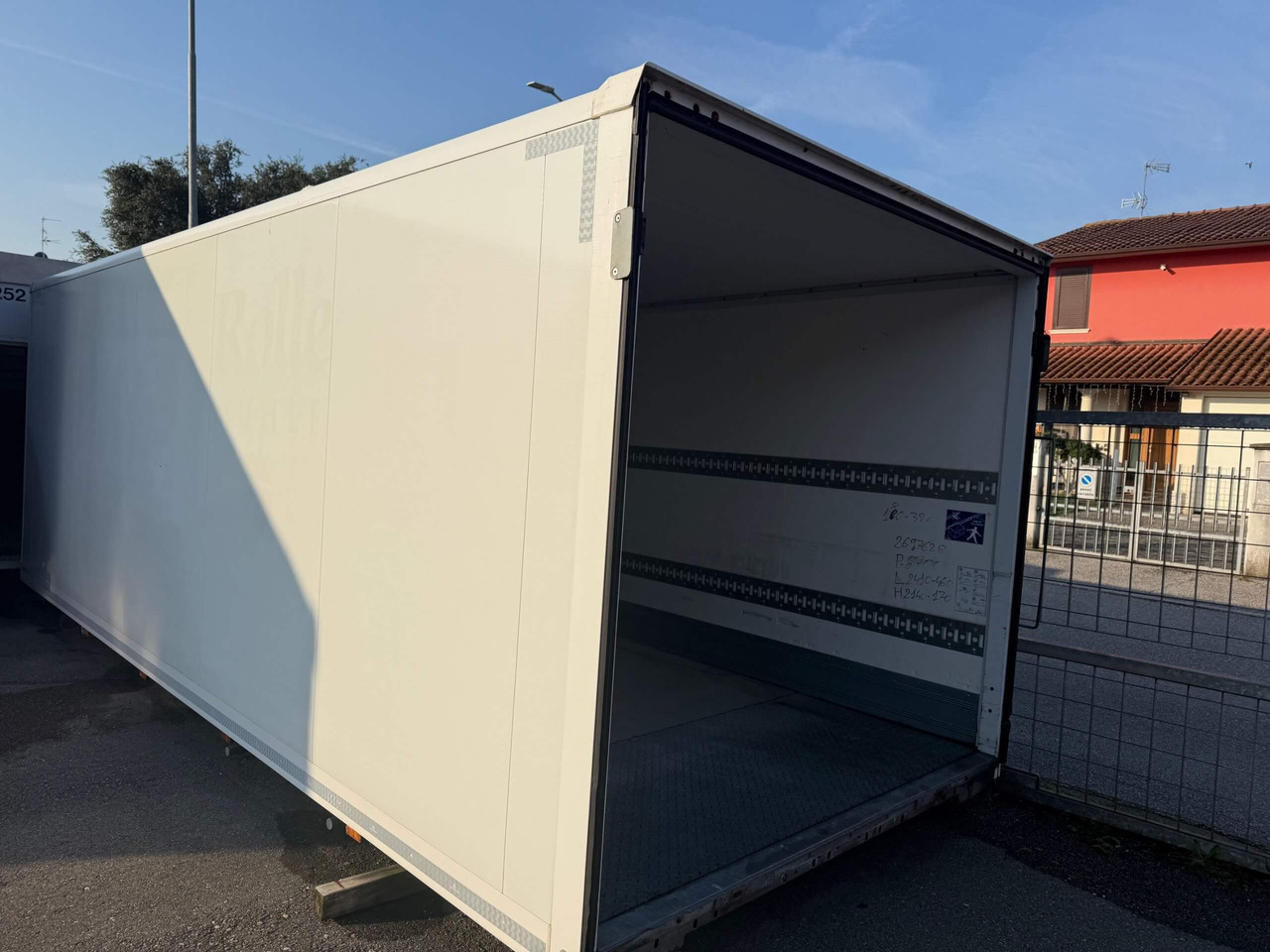 FURGONATURA BOX - Skříňová nástavba: obrázek 2 FURGONATURA BOX - Skříňová nástavba: obrázek 2