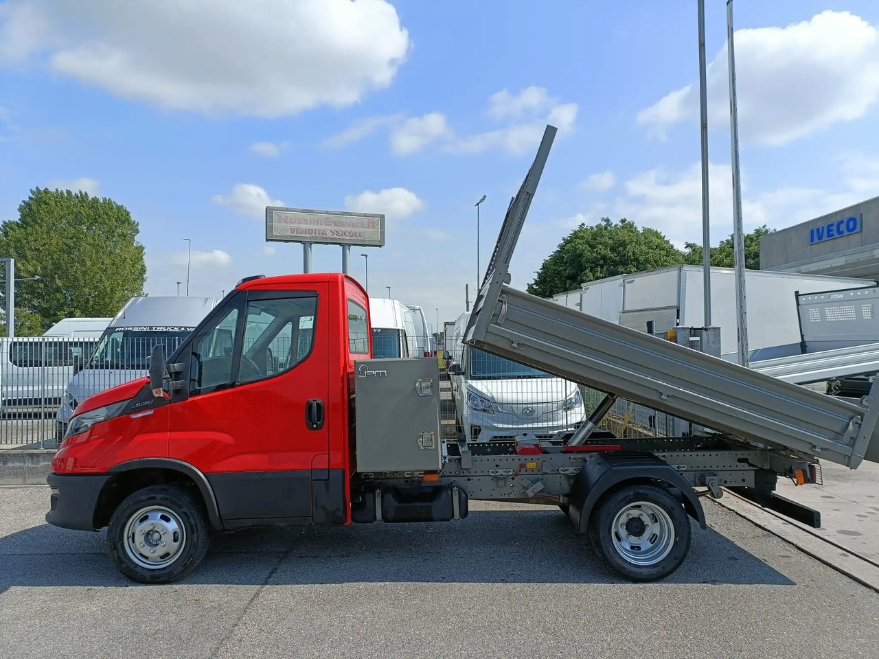 IVECO DAILY 35C12 RIBALTABILE - Dodávka sklápěč: obrázek 2 IVECO DAILY 35C12 RIBALTABILE - Dodávka sklápěč: obrázek 2
