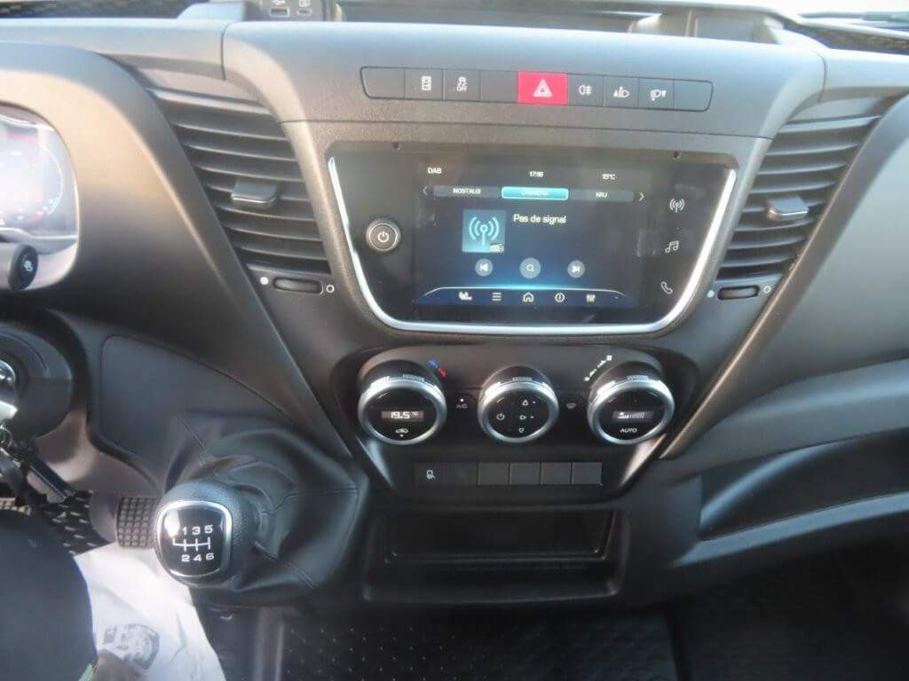 IVECO DAILY 35C16 3000 cc KM 0 - Dodávka skřín: obrázek 3 IVECO DAILY 35C16 3000 cc KM 0 - Dodávka skřín: obrázek 3