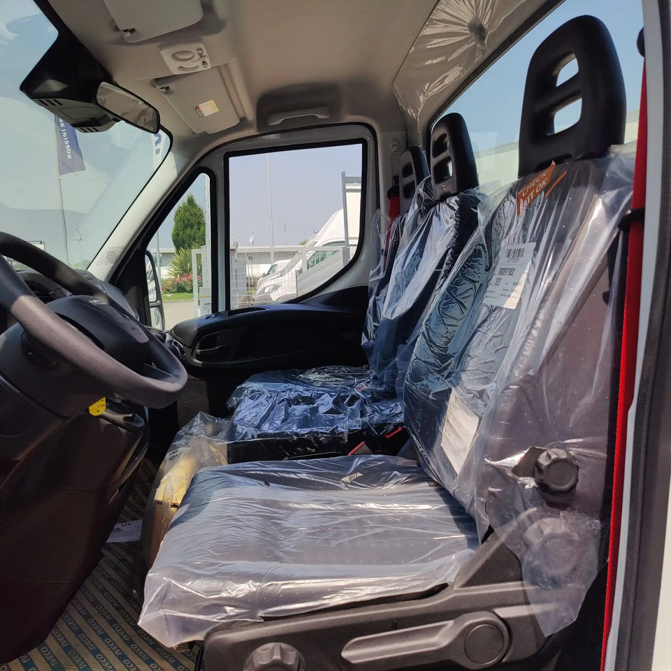 IVECO DAILY 35C16 MOD. 2025 RIBALTABILE TRILATERALE - Dodávka sklápěč: obrázek 2 IVECO DAILY 35C16 MOD. 2025 RIBALTABILE TRILATERALE - Dodávka sklápěč: obrázek 2