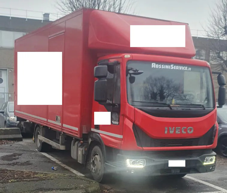 IVECO EUROCARGO 100E18 - Skříňový nákladní auto: obrázek 1 IVECO EUROCARGO 100E18 - Skříňový nákladní auto: obrázek 1