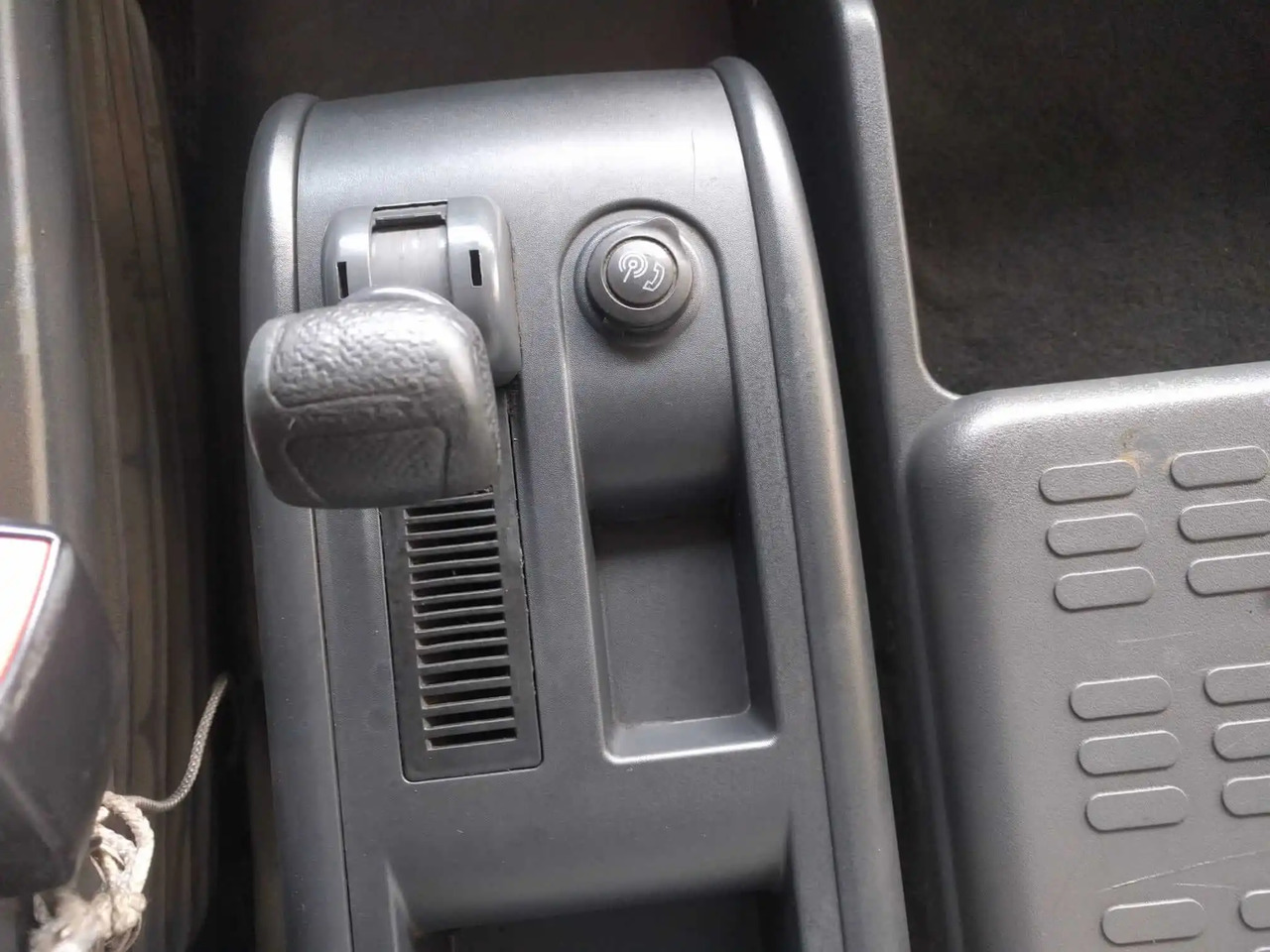 Skříňový nákladní auto IVECO EUROCARGO 120E18: obrázek 20