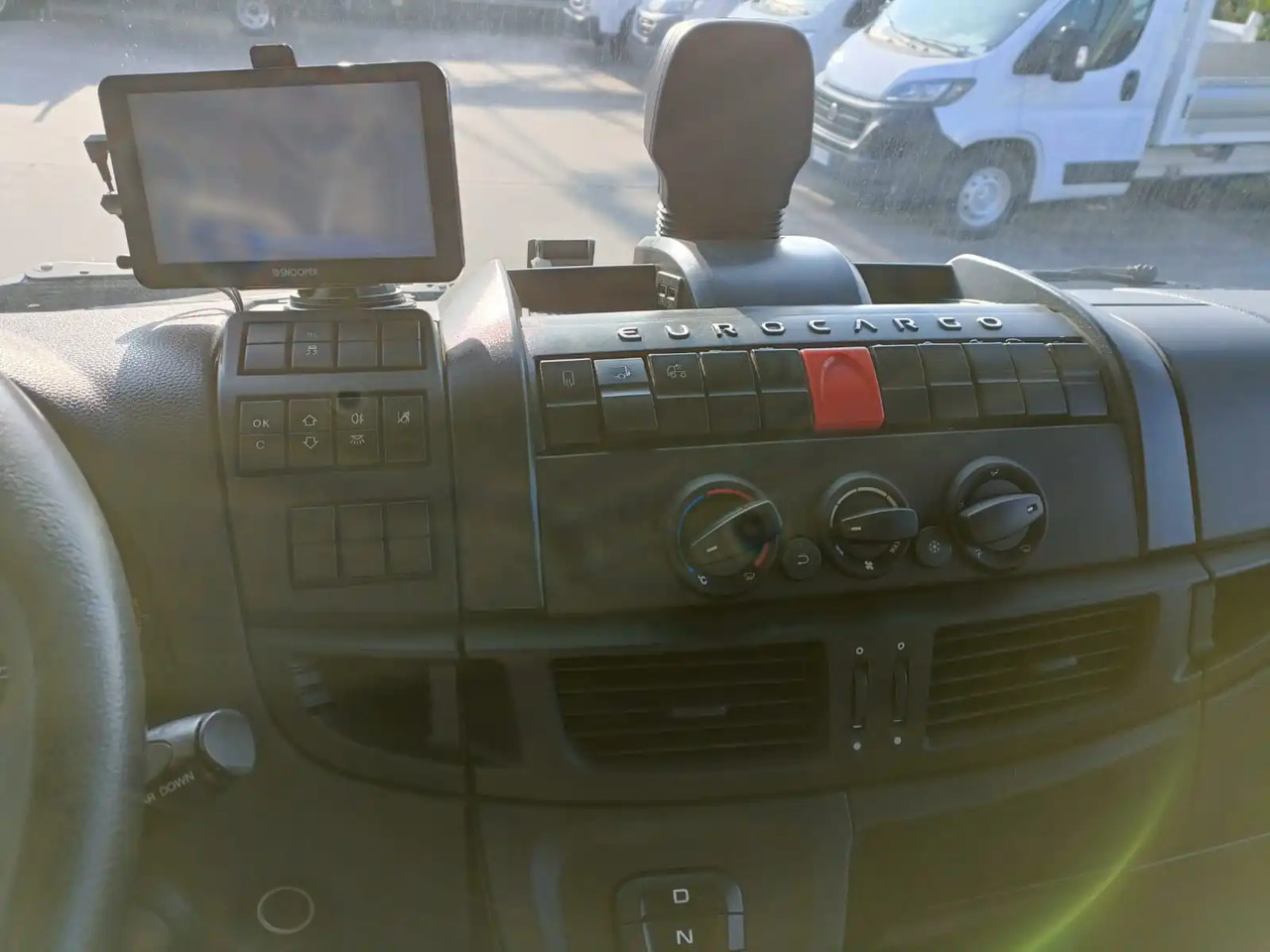 IVECO EUROCARGO 140E28P - Podvozek s kabinou: obrázek 3 IVECO EUROCARGO 140E28P - Podvozek s kabinou: obrázek 3